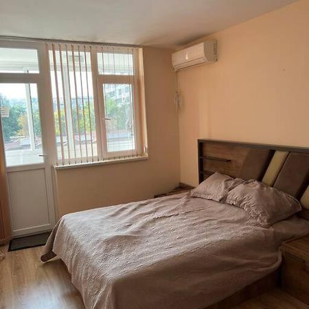 Лудогорско Бижу Razgrad Ngoại thất bức ảnh